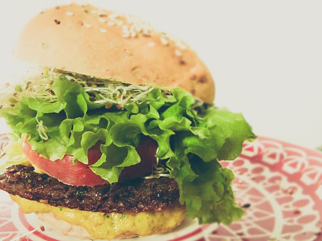 Florianópolis (SC) ganha primeira hamburgueria vegana