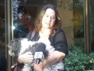Tutora encontra cão desaparecido após explosão em prédio no RJ