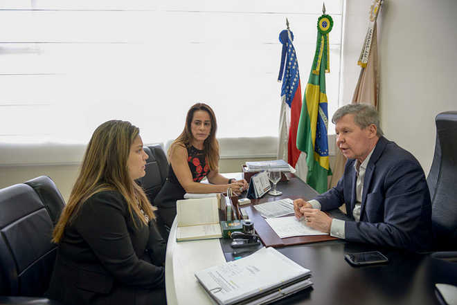 Prefeitura e Câmara afirmam que trabalharão juntas pela criação de Hospital Municipal Veterinário de Manaus, AM
