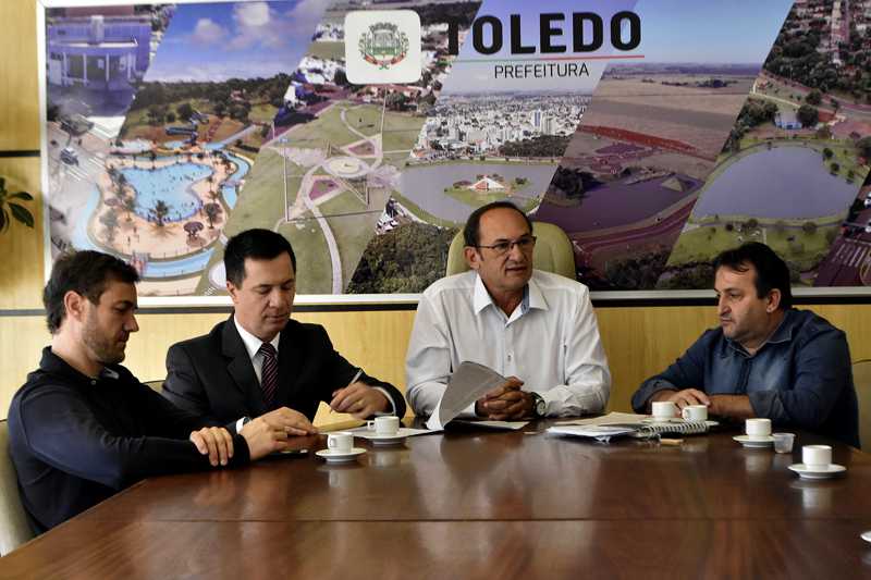 Toledo (PR) assina TAC para criação de Coordenação de Defesa e Proteção Animal