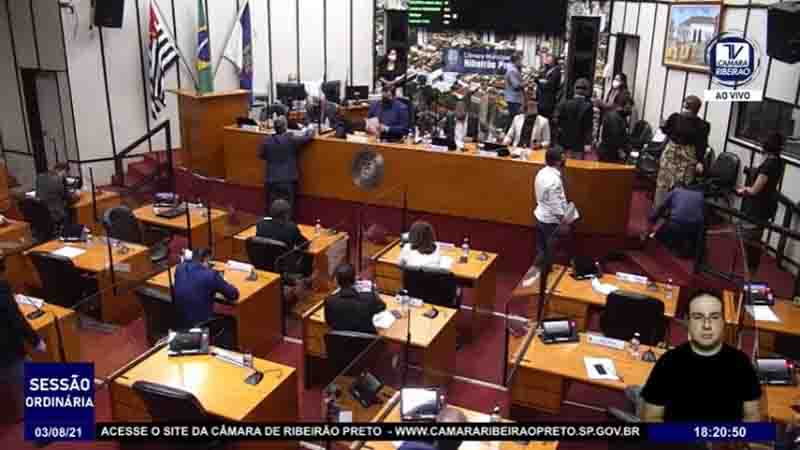 Câmara de Ribeirão Preto voltou a ter sessões presenciais. Foto: Reprodução/TV Câmara