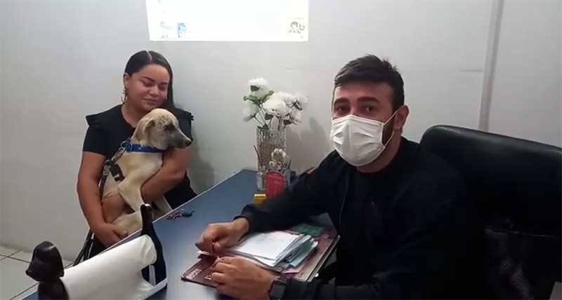 Médico veterinário Ruan de Sousa com o ciborgue e Cibelle Conceição — Foto: Reprodução /Redes Sociais