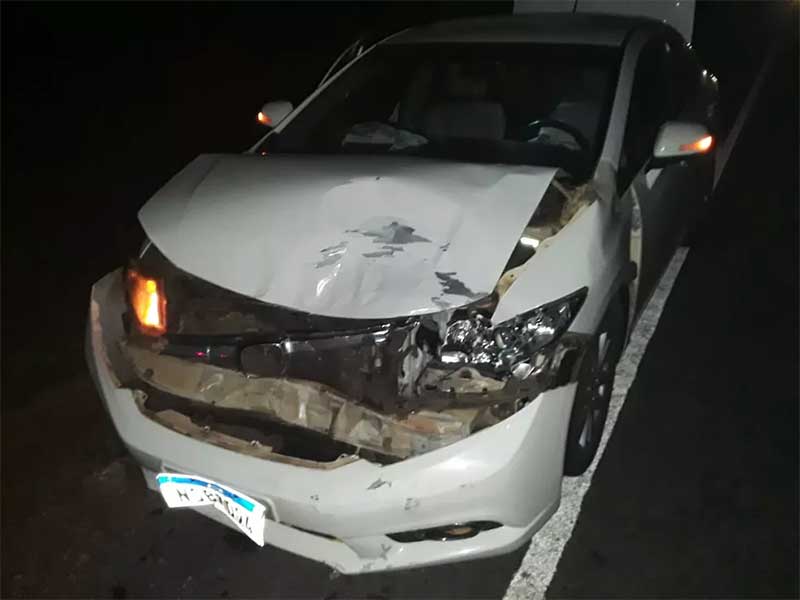 Veículo após a colisão em Bonito — Foto: PMA/ Reprodução