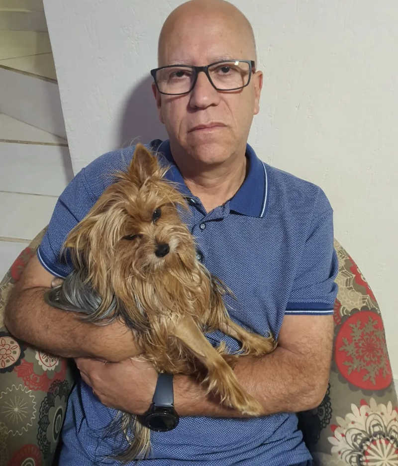 Homem joga cachorro para o alto e animal sofre traumatismo craniano em Sumaré, SP; VÍDEO
