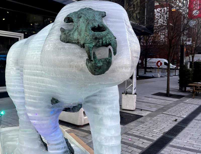 Escultura de gelo em Montreal, onde foi realizada a cúpula de biodiversidade da ONU. VICTORIA GILL