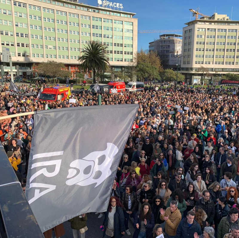 Um mar de gente nas ruas de Lisboa