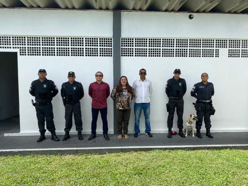 Capitão perfilado com seus colegas. O grupo atua na segurança do Centro Administrativo, em Natal — Foto: Pedro Henrique Trindade/Inter TV Cabugi