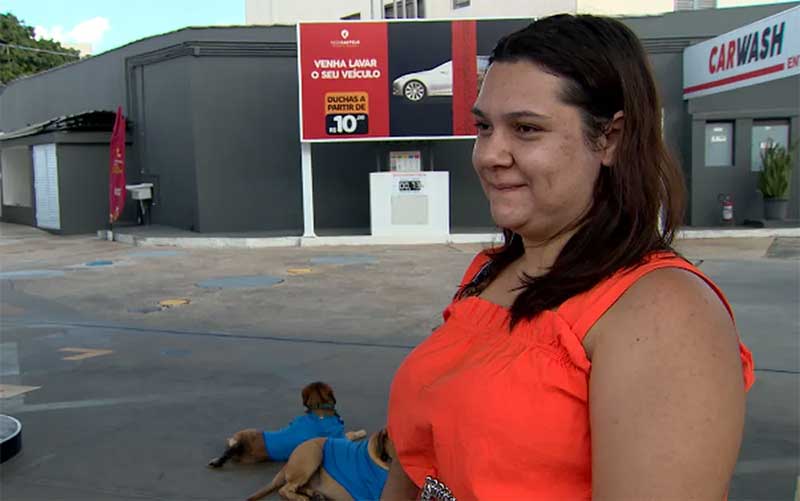 Ana é cliente do posto de gasolina em Campinas — Foto: Reprodução EPTV
