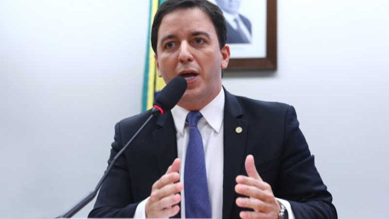 O autor da proposta, deputado Célio Studart