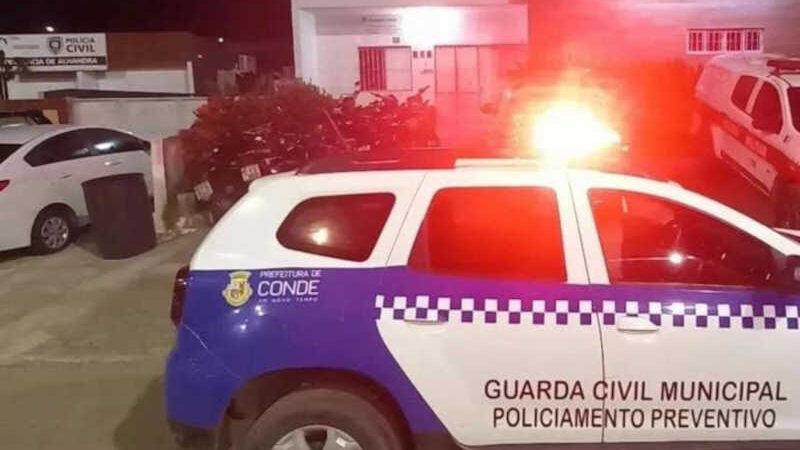 Homem é preso após agredir cachorro com um facão na Paraíba (Foto: Reprodução)
