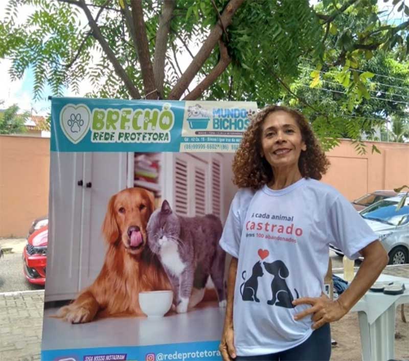 Protetores independentes de Teresina (PI) vendem camisas para ajudar animais de rua