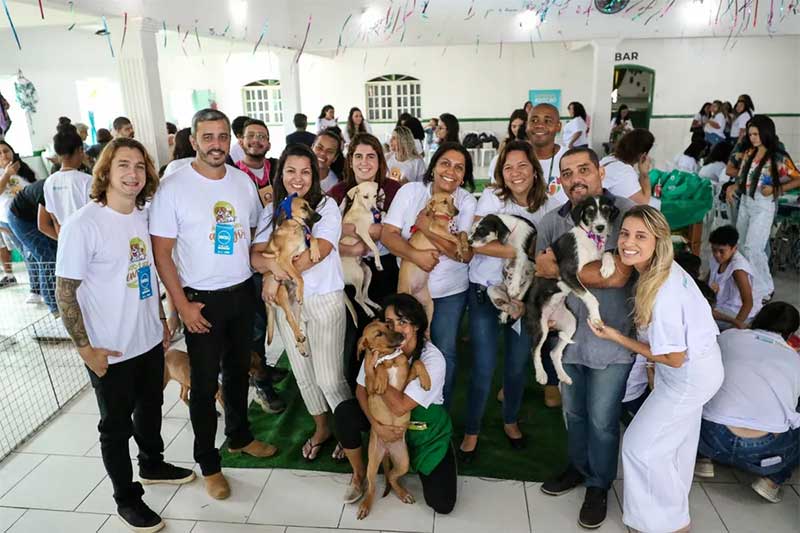 Saquarema (RJ) abre chamamento público para selecionar cuidadores de animais domésticos de pequeno porte