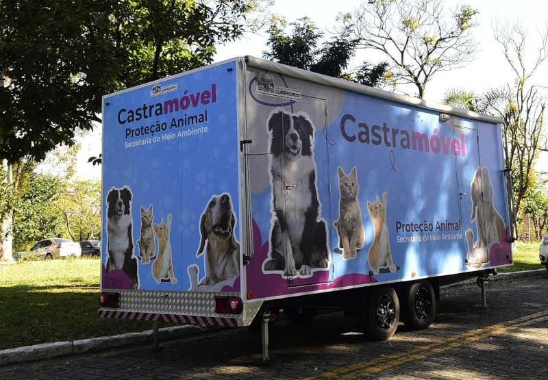 Guarulhos (SP) recebe terceiro Castramóvel para cirurgias de esterilização de cães e gatos