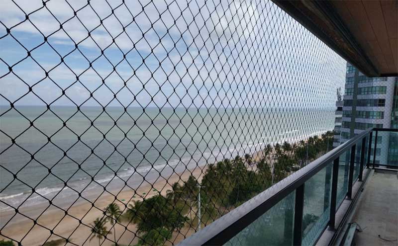 Projeto que proíbe condomínios de impedir instalação de telas de proteção em janelas é aprovado em Alagoas