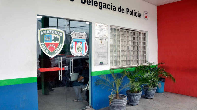 Idoso é preso em flagrante por cometer zoofilia contra dez cadelas, no bairro Cidade Nova, em Manaus