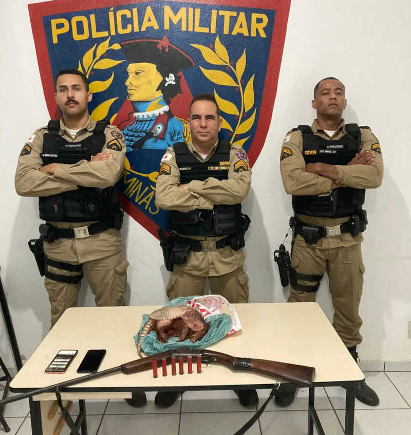 Dois são presos por caça ilegal de animal silvestre e porte de arma em São João Evangelista, MG