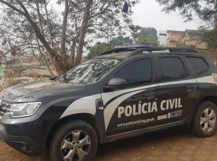 Zoofilia: idoso é preso por estuprar cães em praça cheia de crianças em Minas